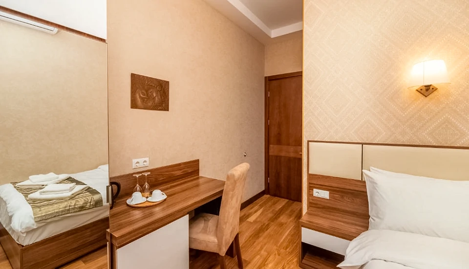 هتل اورنامنت بوتیک تفلیس